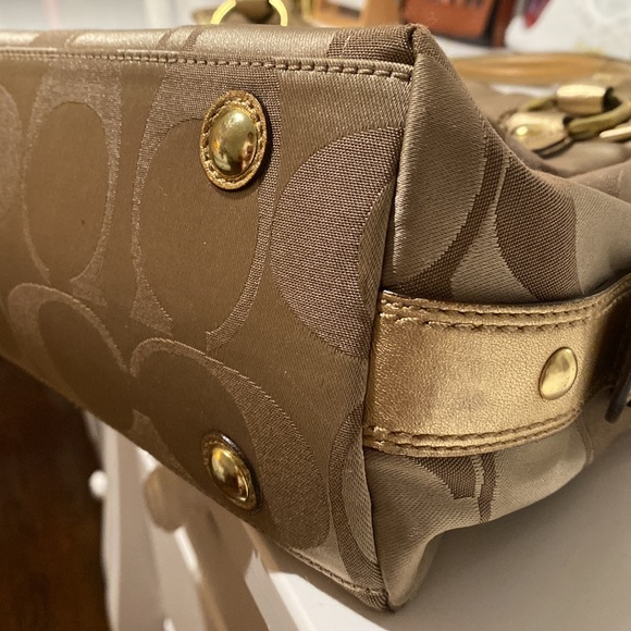 COACH ADDISON SPECTATOR 13206 Gold KHAKI JACQUARD SIGNATURE C BUSINESS HANDBAG - Picture 4 of 16